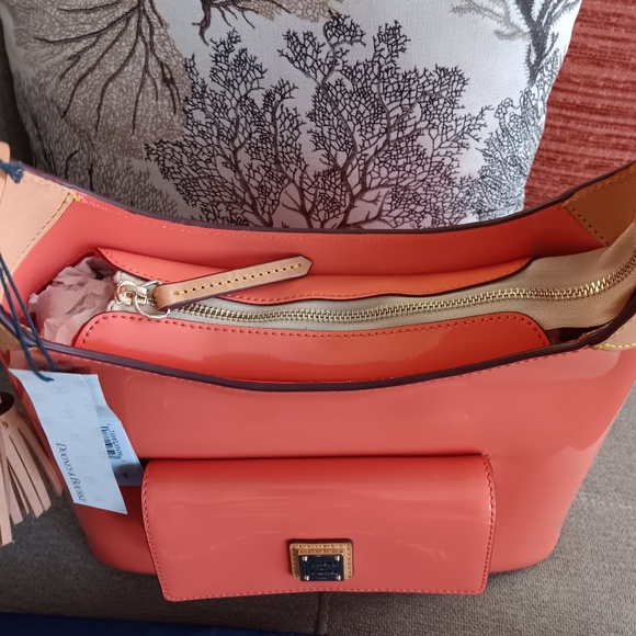 NWT Dooney & Bourke Shoulder Bag - Picture 7 of 17